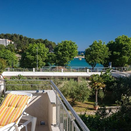 Apartment Portapisana Just 50M From The Beach Krk Town Dış mekan fotoğraf