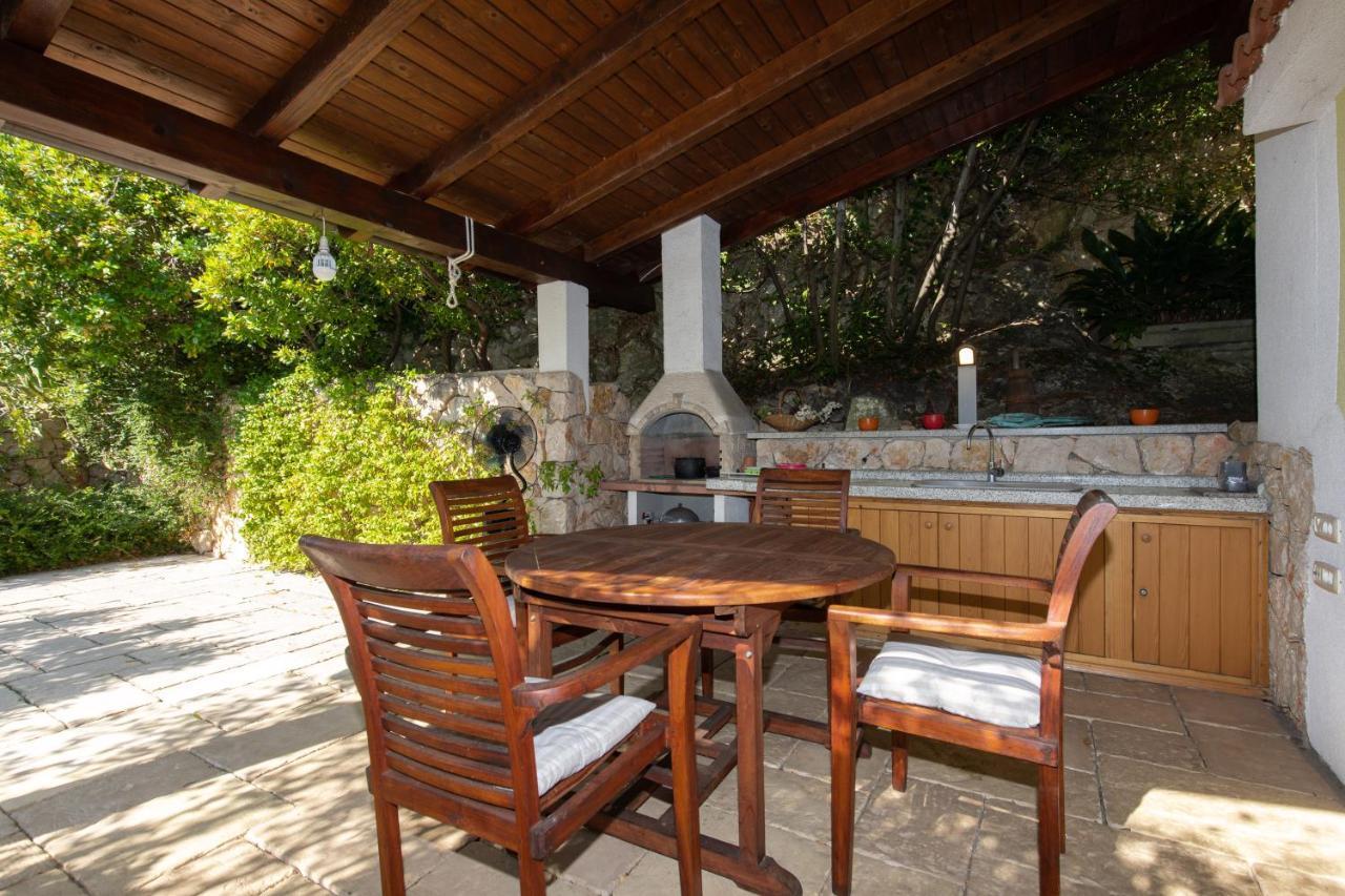 Apartment Portapisana Just 50M From The Beach Krk Town Dış mekan fotoğraf