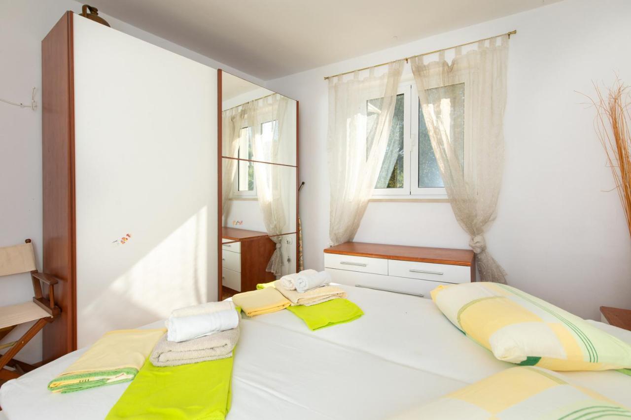 Apartment Portapisana Just 50M From The Beach Krk Town Dış mekan fotoğraf