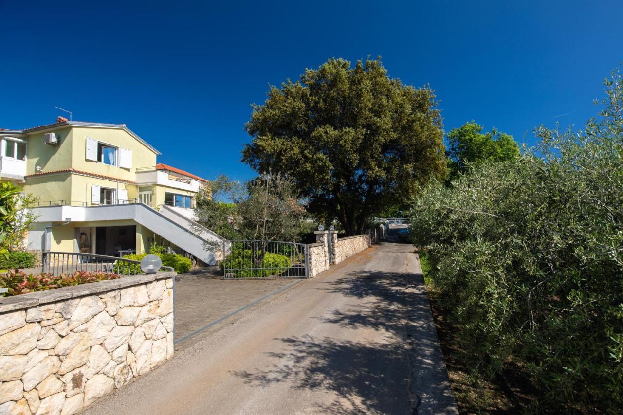 Apartment Portapisana Just 50M From The Beach Krk Town Dış mekan fotoğraf
