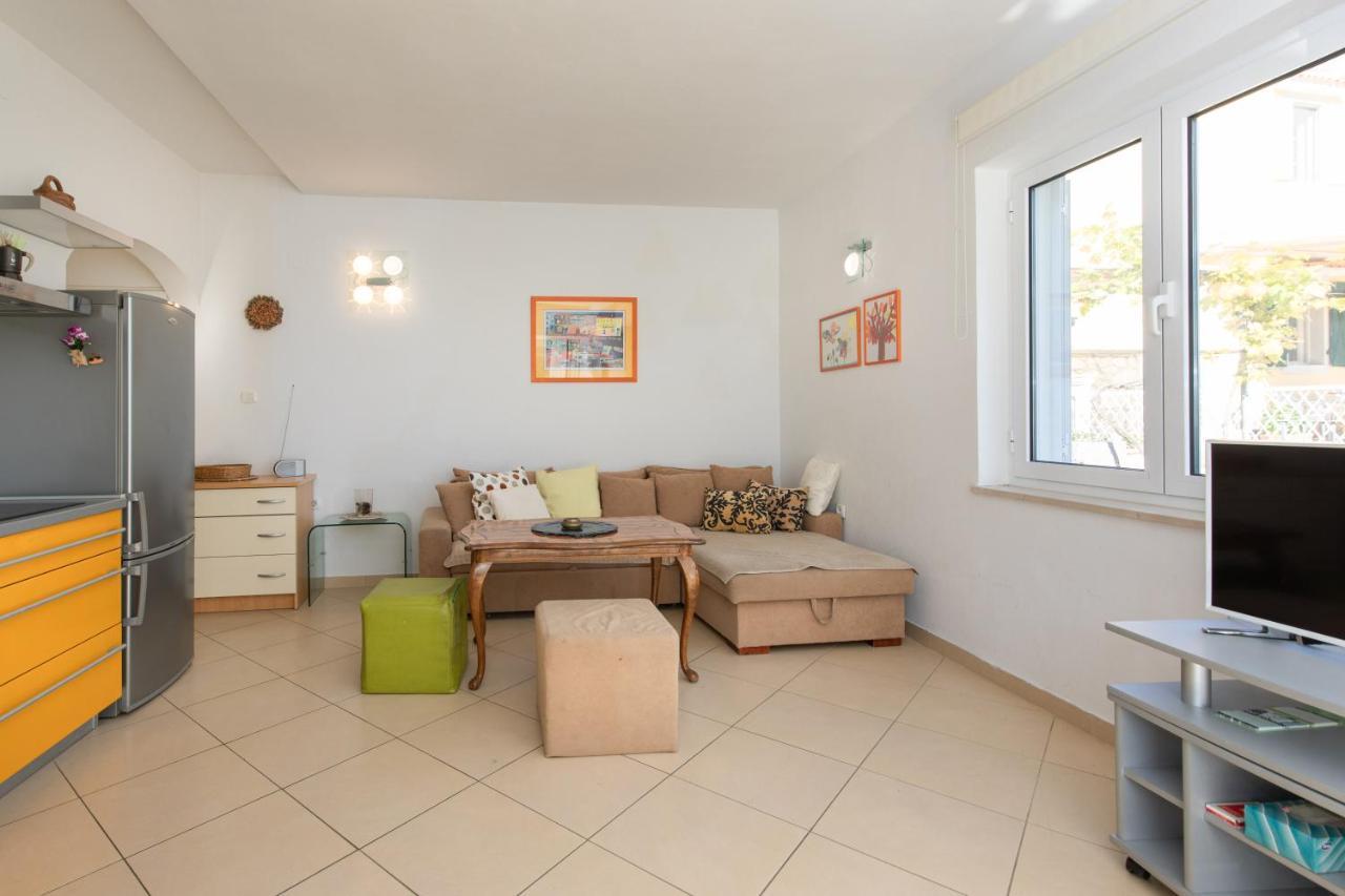 Apartment Portapisana Just 50M From The Beach Krk Town Dış mekan fotoğraf